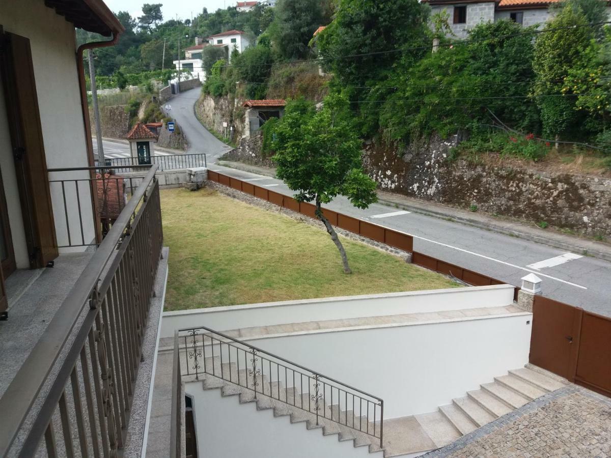 Casa Dina Doceira Apartment Geres Bagian luar foto