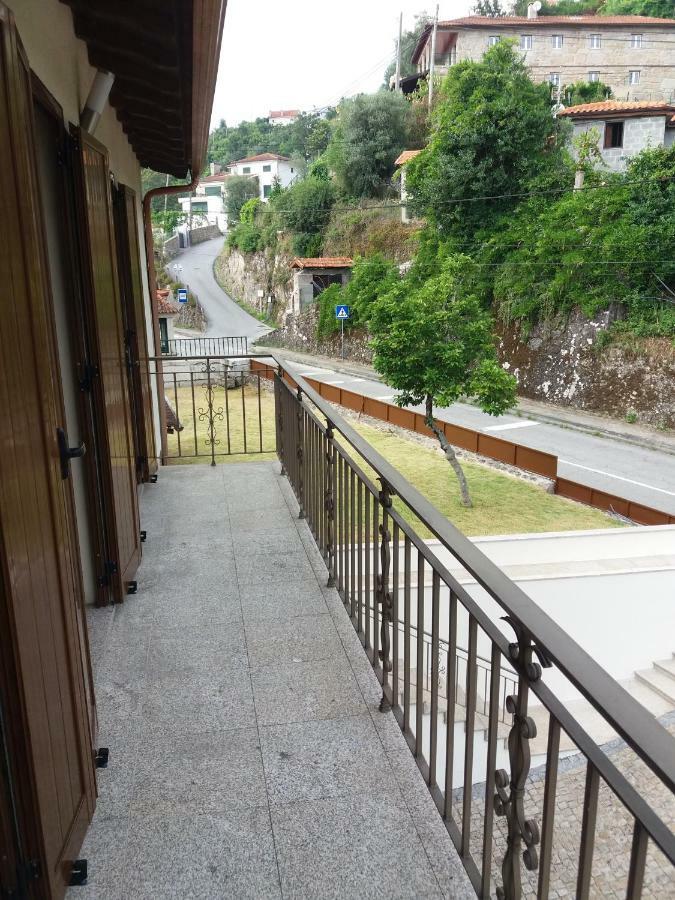 Casa Dina Doceira Apartment Geres Bagian luar foto